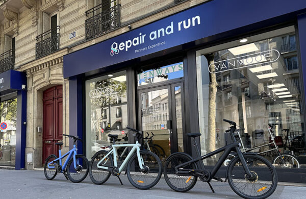 Boutique-atelier de réparation de vélos à l
