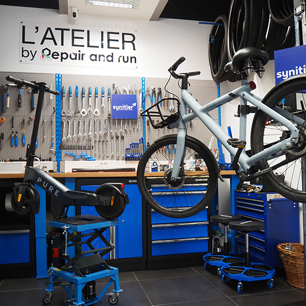 Atelier de réparation de vélos à l