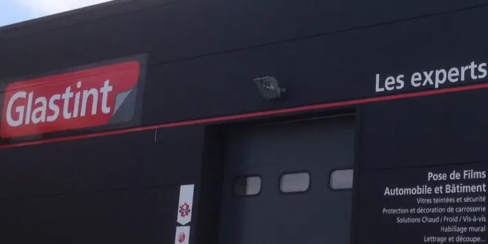 Traitement de vitrages automobiles : le réseau Glastint rachète la marque Select Auto Pro