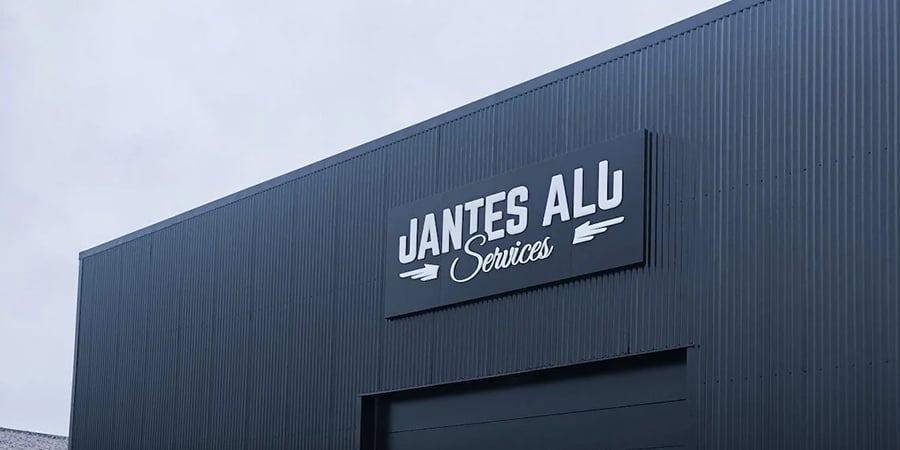 Entretien automobile : la franchise Jantes Alu Services signe un accord national avec Toyota France