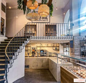 602627-bo-mie-ouvre-la-plus-grande-boulangerie-de-paris-photos