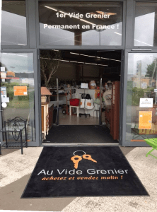 Au-Vide-Grenier-Entree