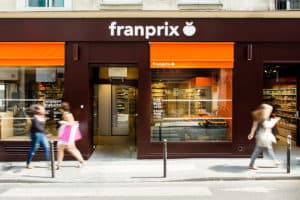 Magasin alimentaire à l'enseigne Franprix à Paris rue de Cléry