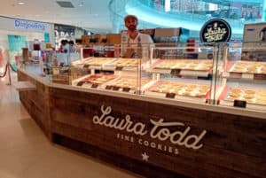 Boutique de cookies à l'enseigne Laura Todd au centre commercial Beaugrenelle à Paris