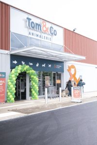 Magasin d'aliments et accessoires pour animaux à l'enseigne Tom & Co