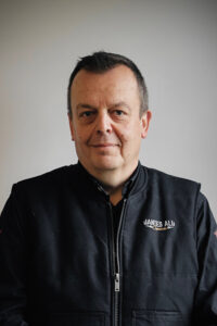 Rémy Génin, fondateur de la franchise de réparation automobile Jantes Alu Services