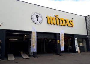 Centre auto en franchise à l'enseigne Midas à Pierrelaye dans le Val d'Oise