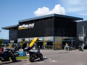 Centre d'équipement moto à l'enseigne Motoblouz
