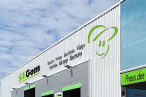 Centre auto à l'enseigne Siligom