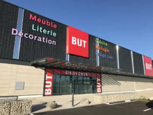 Magasin sous enseigne But à Arras (62)