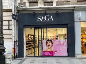 Magasin à l'enseigne Saga Cosmetics à Orléans