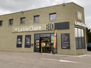 Magasin bio à l'enseigne La Vie Claire à Beynost (Ain)