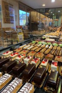 Vitrine de l'enseigne de boulangerie Maison Demeusy