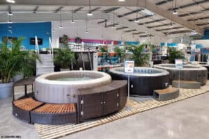 Modèles d'exposition de l'enseigne Cash Piscines