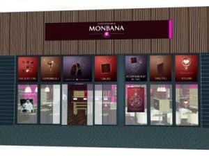 Façade de boutique de chocolats au nouveau concept Monbana à Evreux