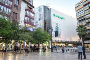 Le réseau Mondial Tissus vient de s'implanter en Espagne sous forme de corner au sein du magasin El Corte Inglés.