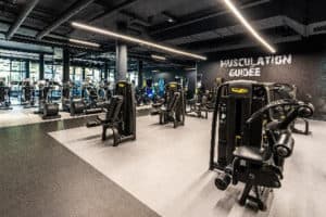 Salle de sport à l'enseigne Fitness Park