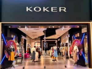 Magasin de prêt-à-porter en franchise à l'enseigne Koker