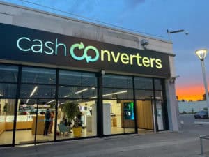 Magasin de seconde main à l'enseigne Cash Converters (2025)