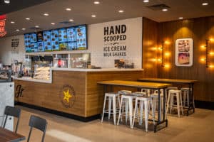 L’enseigne de restauration rapide Carl's Jr. s'implante à Bègles le 26 janvier 2022
