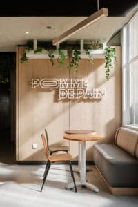 Ouvert en juin 2023, le restaurant-pilote de Pomme de Pain à Boulogne vient d’être certifié