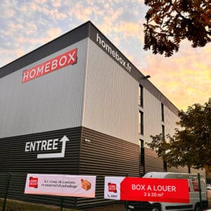 Centre de self-stockage à l'enseigne Homebox à Lyon-Craponne - extérieur