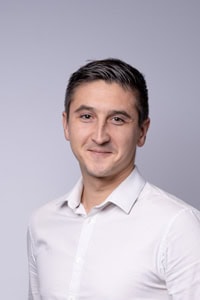 Antoine Vincenton, Responsable du réseau de franchise Uniso France