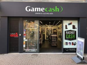 Vitrine de magasin de jeux vidéo Gamecash