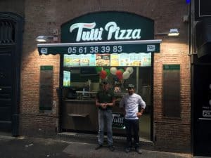 Restaurant franchisé Tutti Pizza restauration rapide livraison de pizza