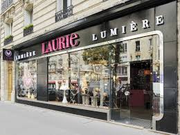 LAURIE LUMIERE – EXT 1