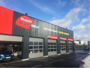 Devanture de centre Rapid Pare-Brise