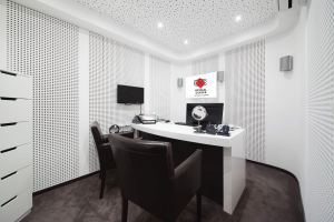 Salle d'audiologie chez Optical Center