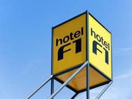 franchise – hotel f1 – enseigne